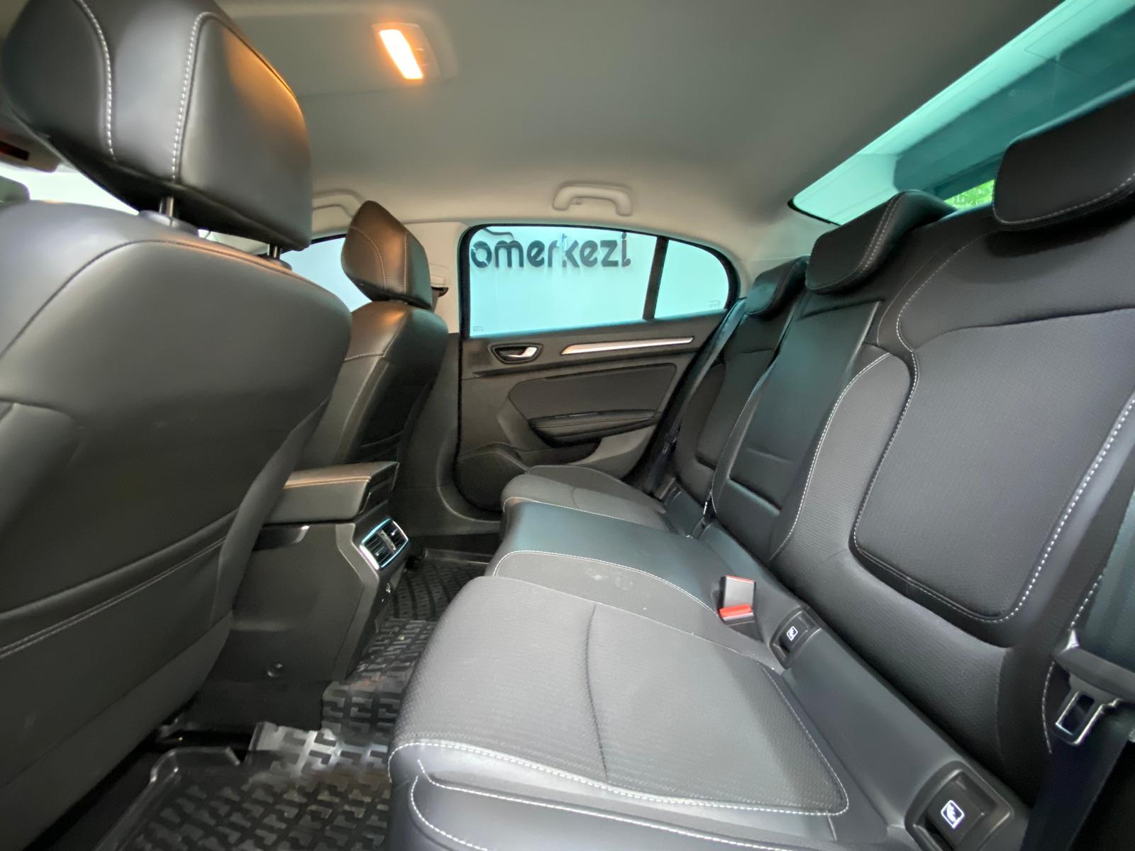 RENAULT MEGANE 25